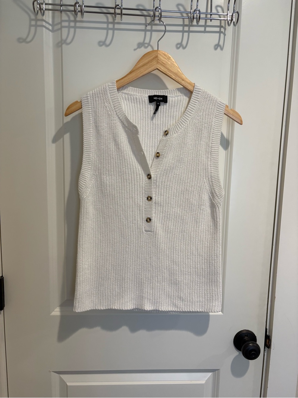 Women’s ME+EM White Knit Sleeveless sweater Tank Top - size XS